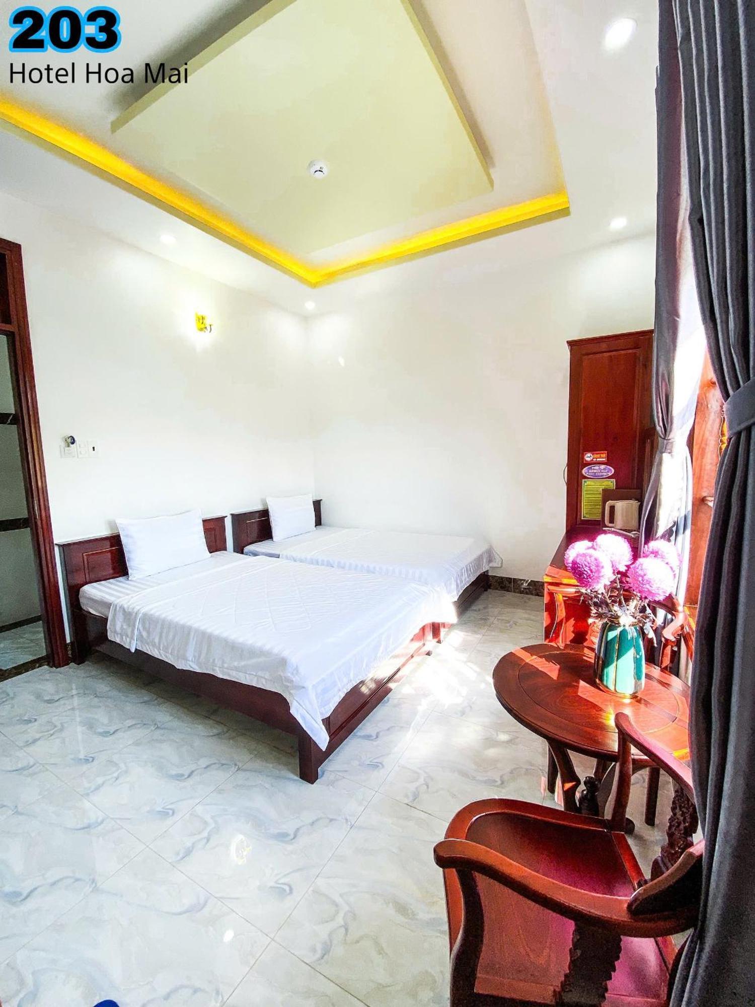 Hotel Hoa Mai Кон Дао Екстериор снимка